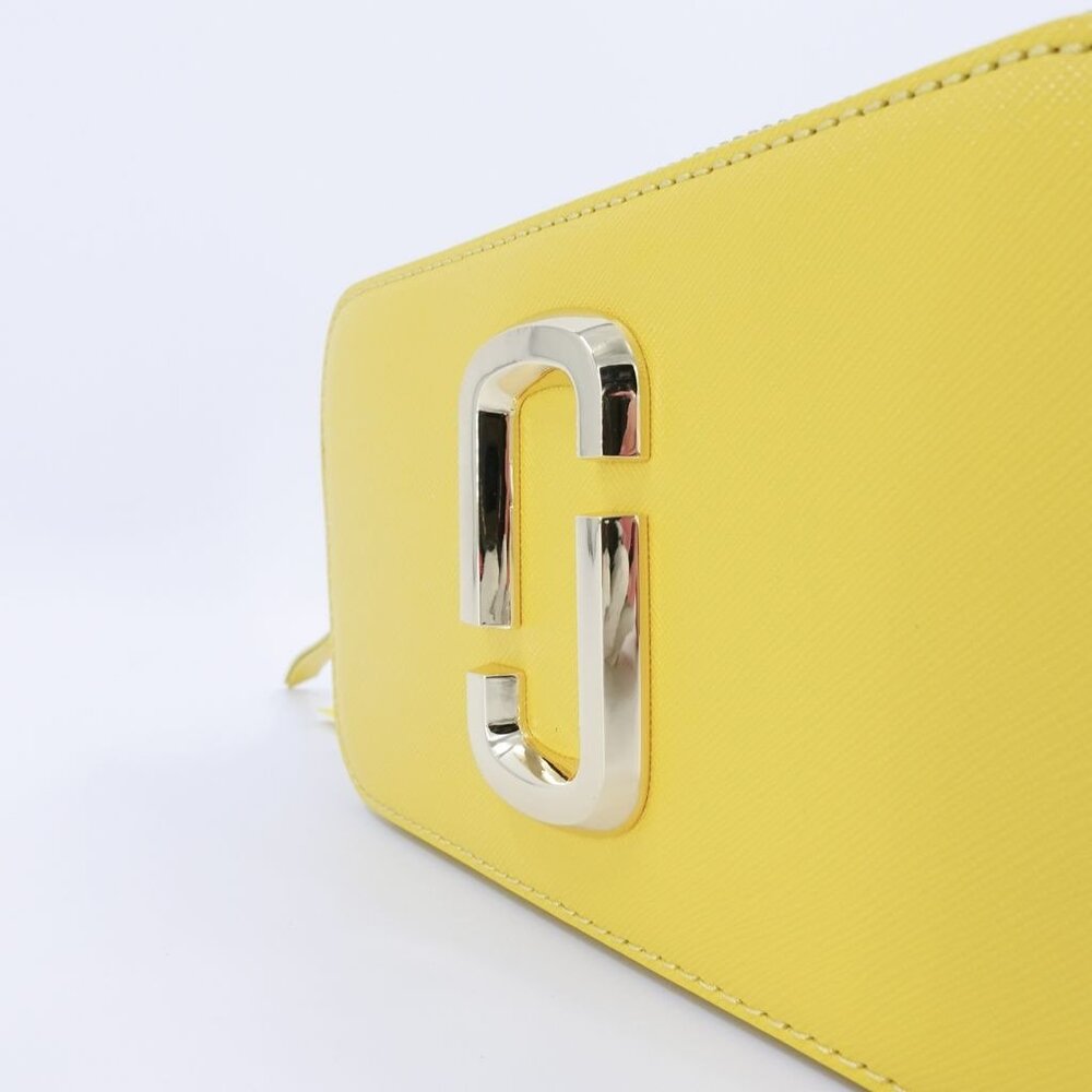 Marc Jacobs Women's The Utility Snapshot Crossbody Bag Sun Yellow OS - Picture 10 of 16